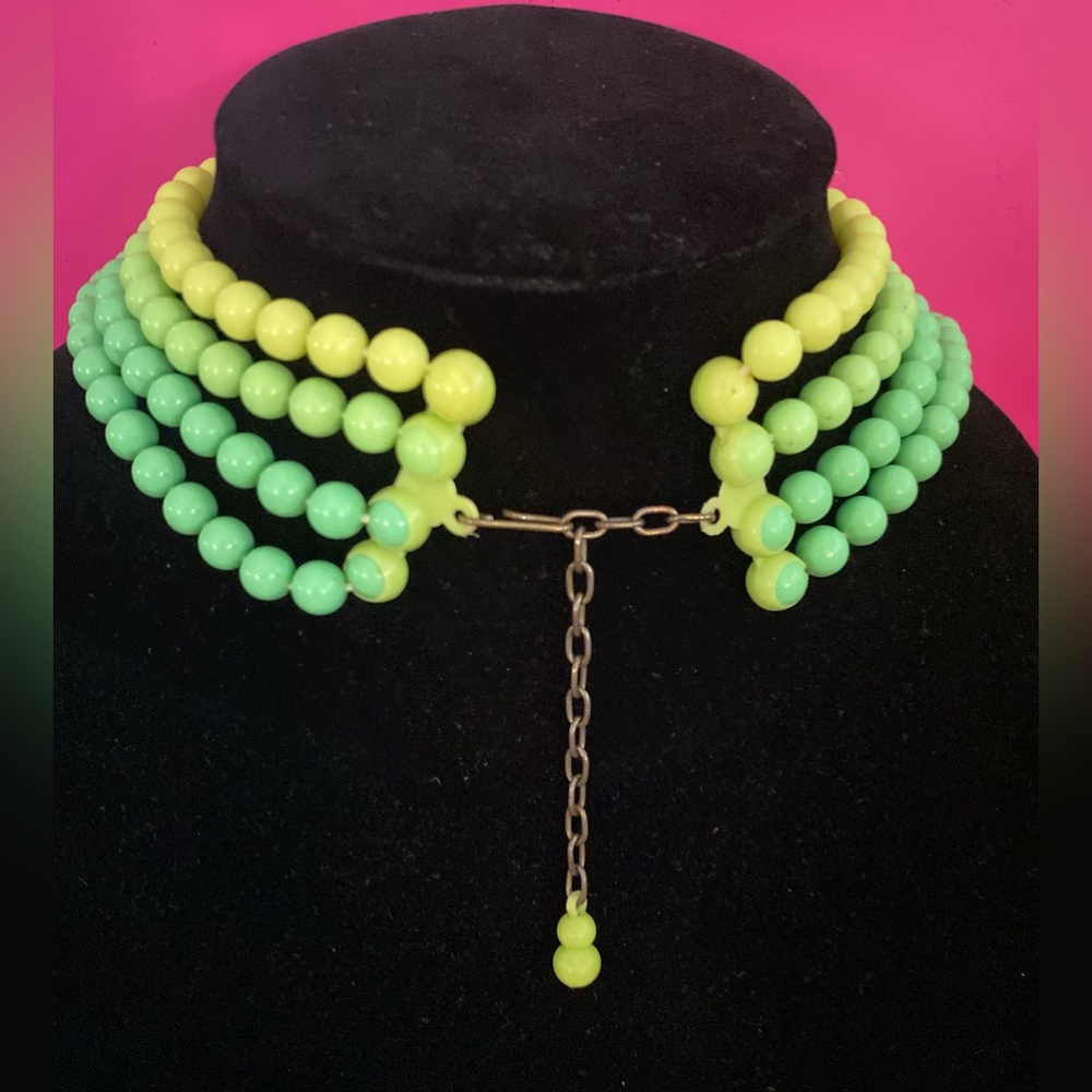 Vintage Green Multi Stranded Bead Adjustable Length Retro Necklace - Picture 4 of 5
